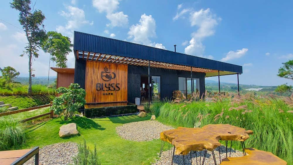 Rekomendasi Cafe Dengan Pemandangan Terbaik di Kota Batu - Paket Wisata ...